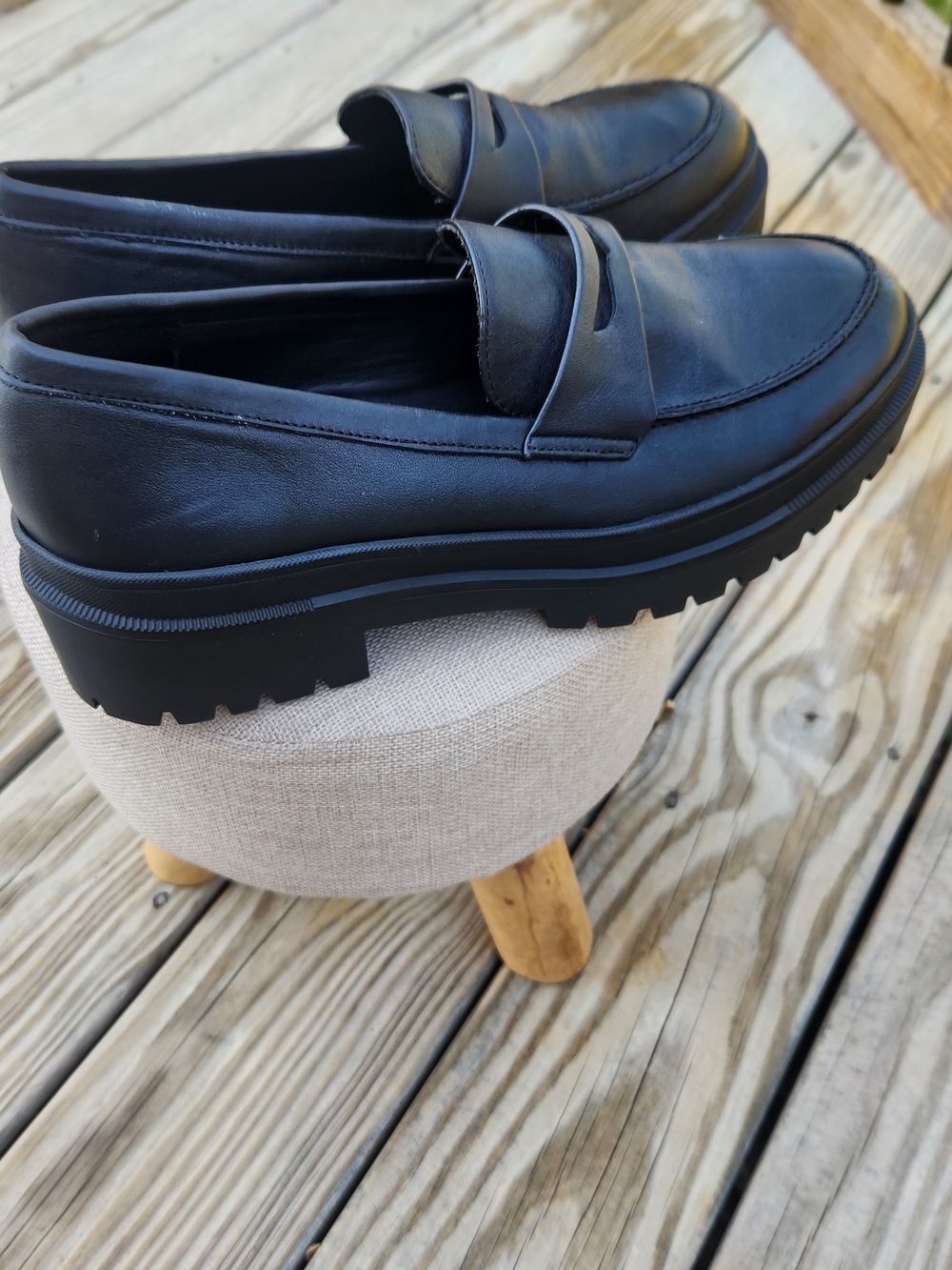 Chunky Patina  Black Platform Loafer - Sleek Women's Shoe - Picture 2 of 7
